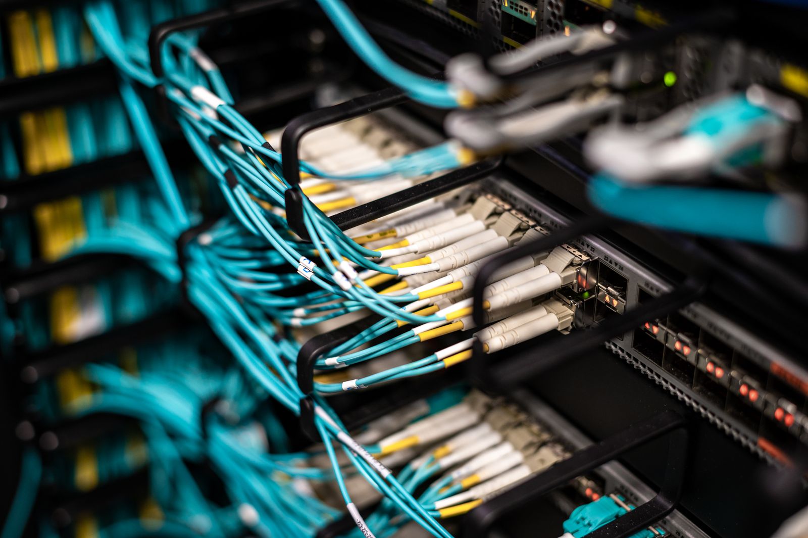 Network patch panel